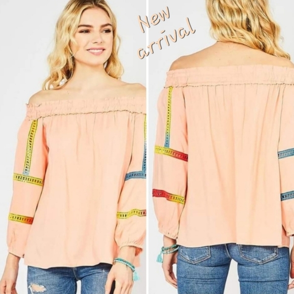 ENTRO Off the Shoulder Crochet Top in Peach. NWT Size Small - Picture 4 of 10